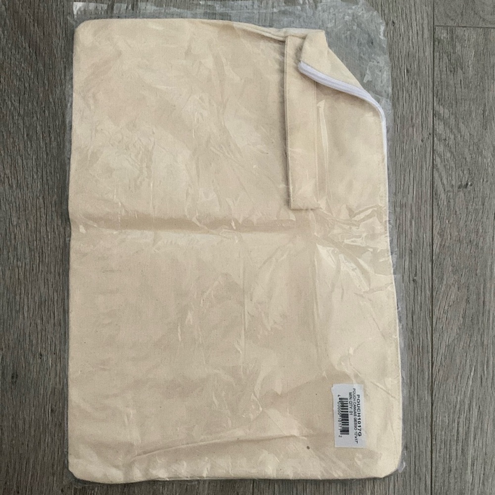 New Pouch Canvas Gesso 10/17